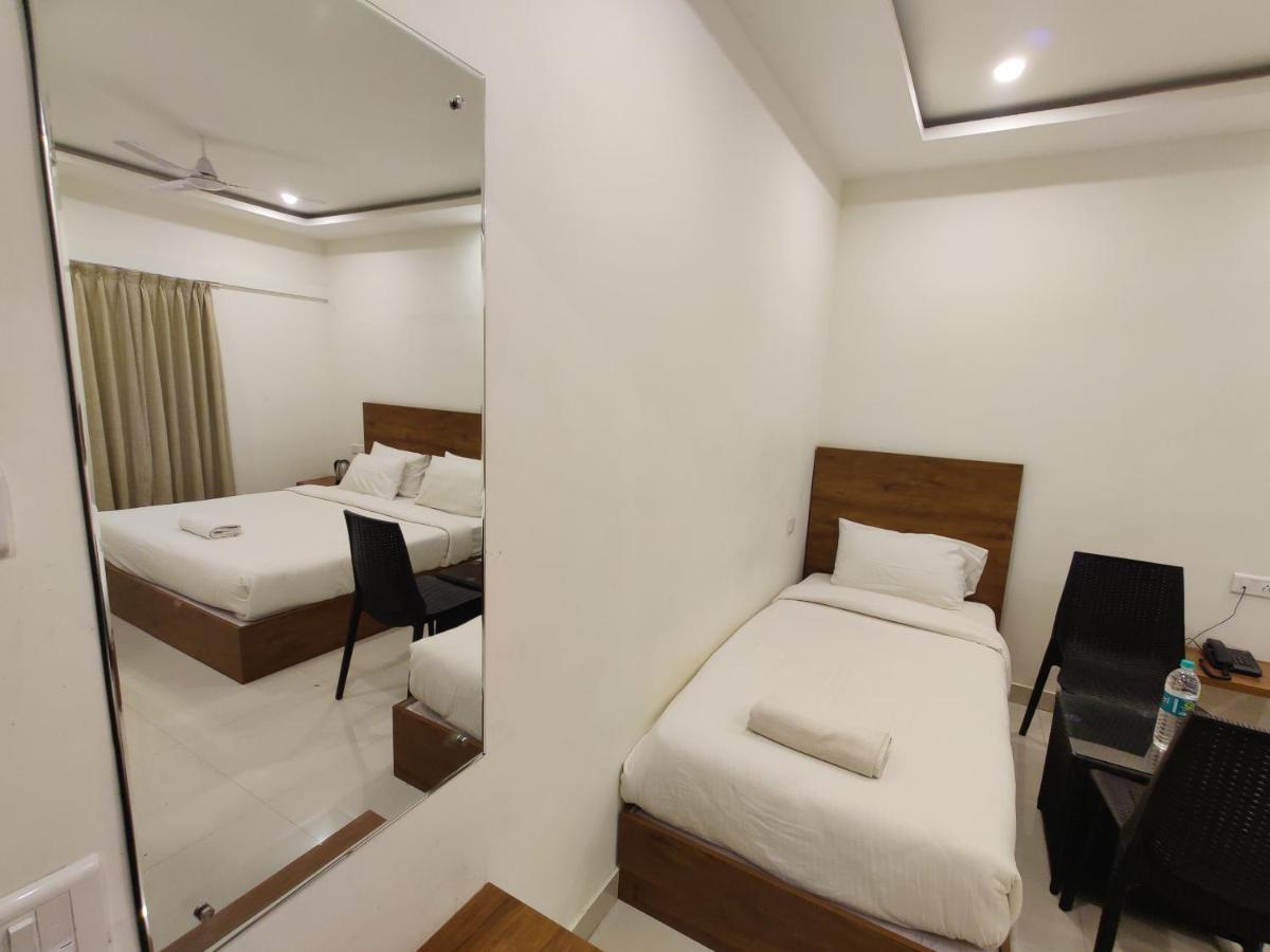 Hotel Airport City Dod Jala Dış mekan fotoğraf