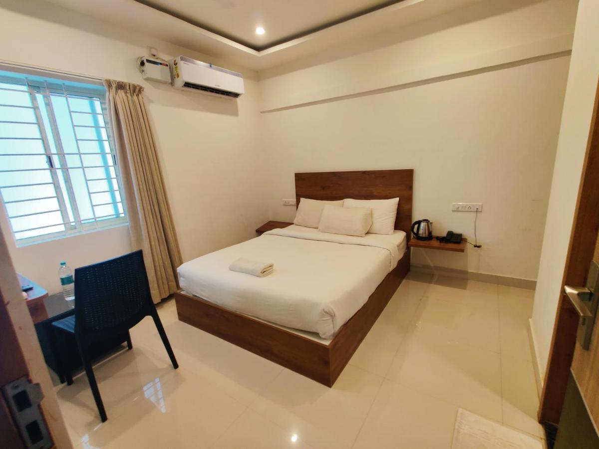 Hotel Airport City Dod Jala Dış mekan fotoğraf
