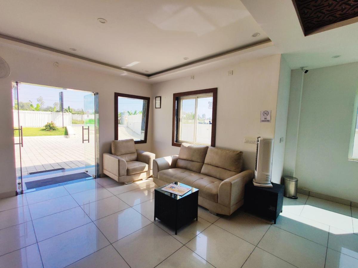 Hotel Airport City Dod Jala Dış mekan fotoğraf