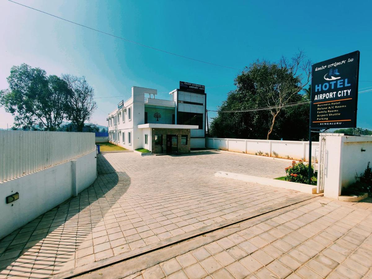 Hotel Airport City Dod Jala Dış mekan fotoğraf